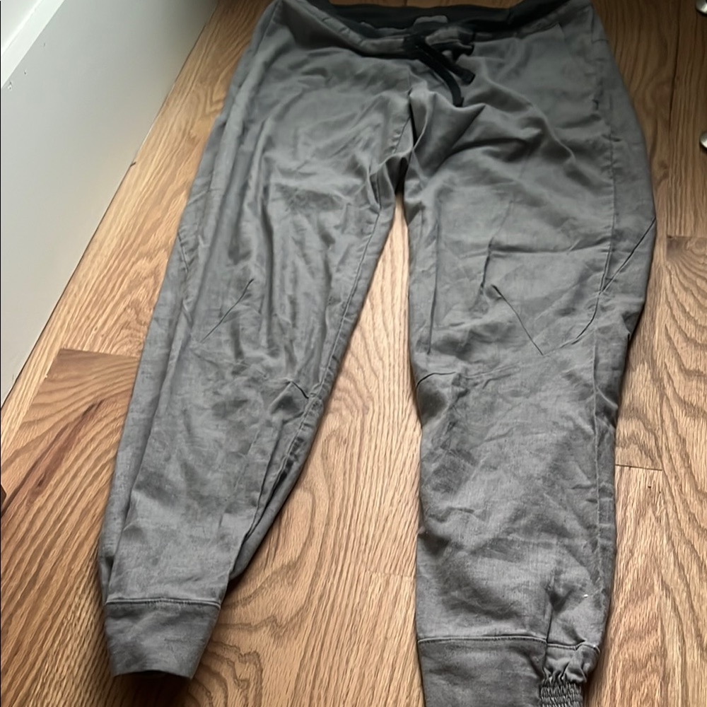 Patagonia Ladies Gray Jogger Pants XS drawstring front pockets DEAL OF A LIFETI